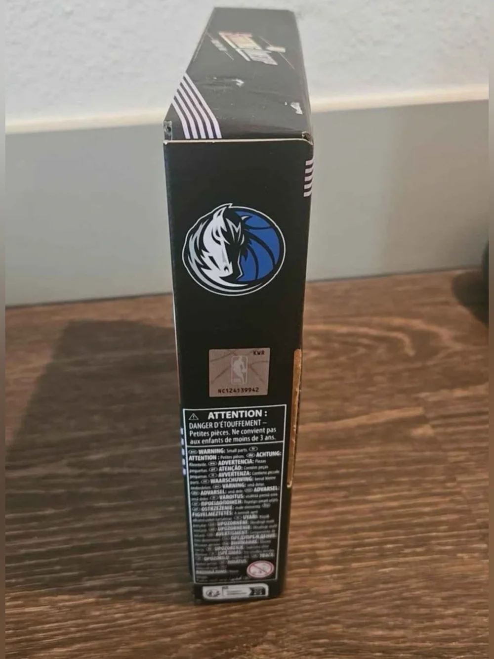 Hasbro NBA Luka Doncic Action Figure Starting lineup Dallas Maverick.